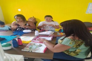 OFICINA DE ARTESANATO